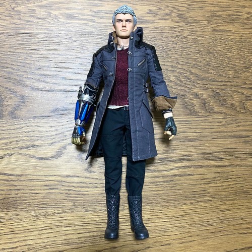 Asmus toys action figure - :,